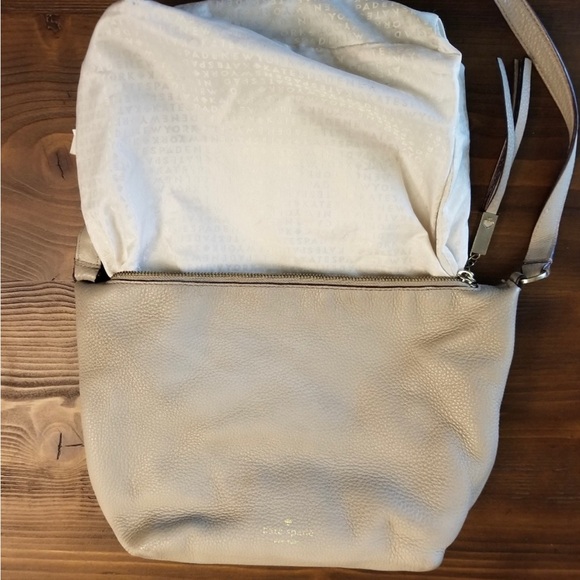 Kate Spade Neutral Color Leather Crossbody (13x9x6). Great for spring & summer! - Picture 7 of 11